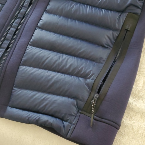 Nike - Picture 6 of 16